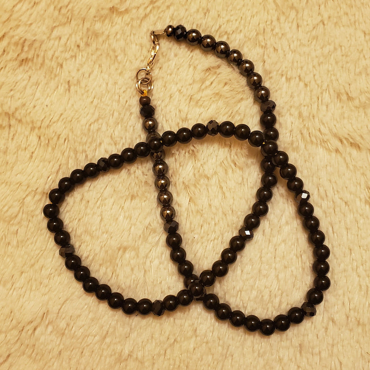 Onxy rondell neck piece