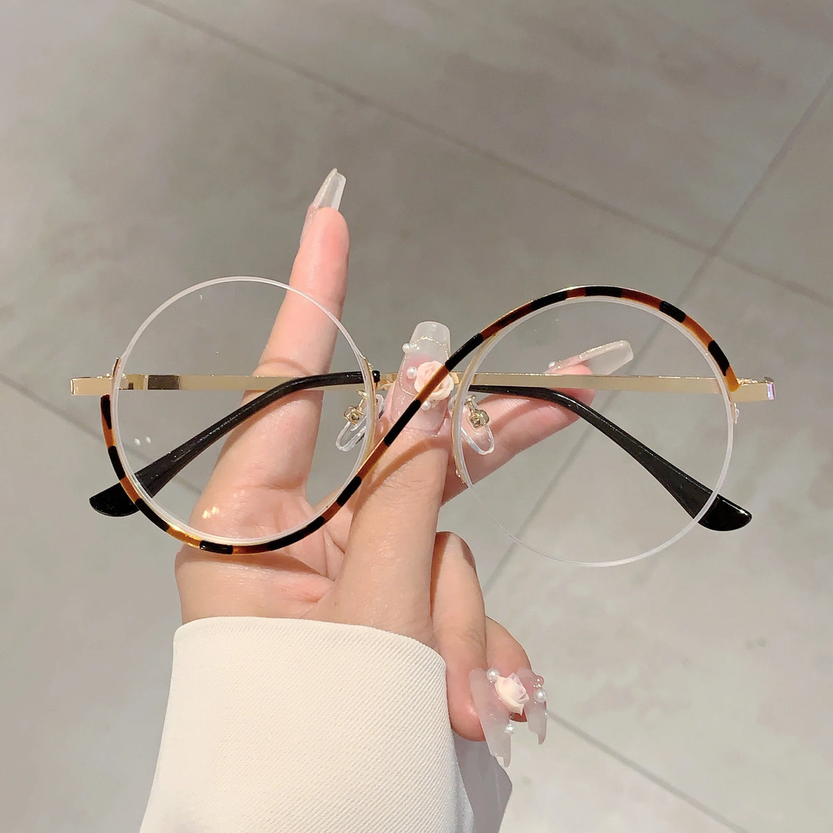 Round Fashion Oversized glasses