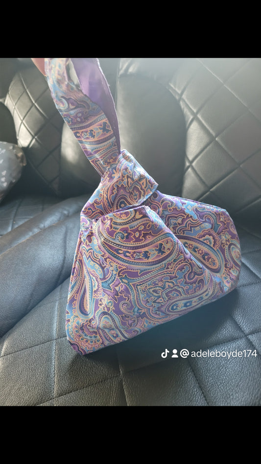 Knot bag